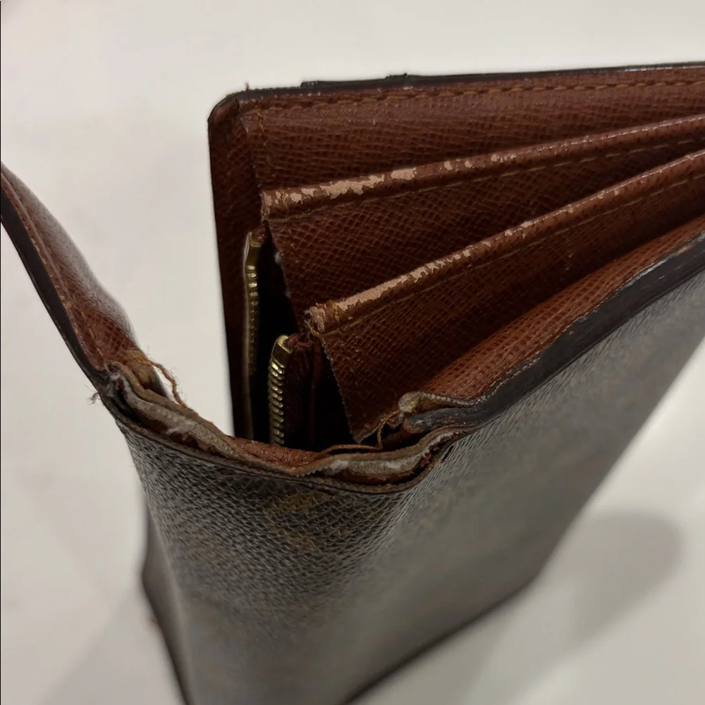 Louis Vuitton Portefeuille Sarah Monogram Long Wallet - Picture 14 of 14